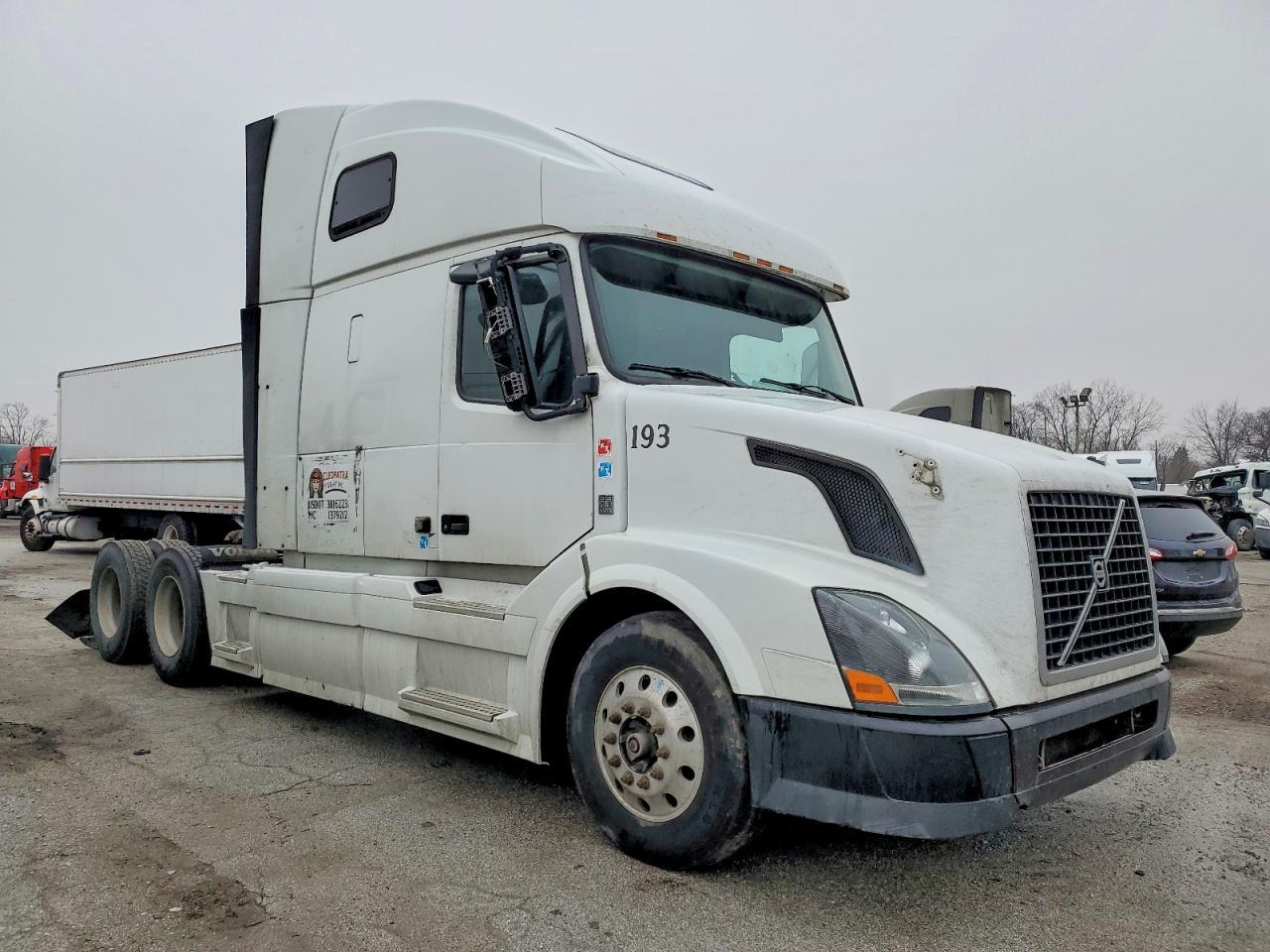 2016 Volvo VNL Semi Truck