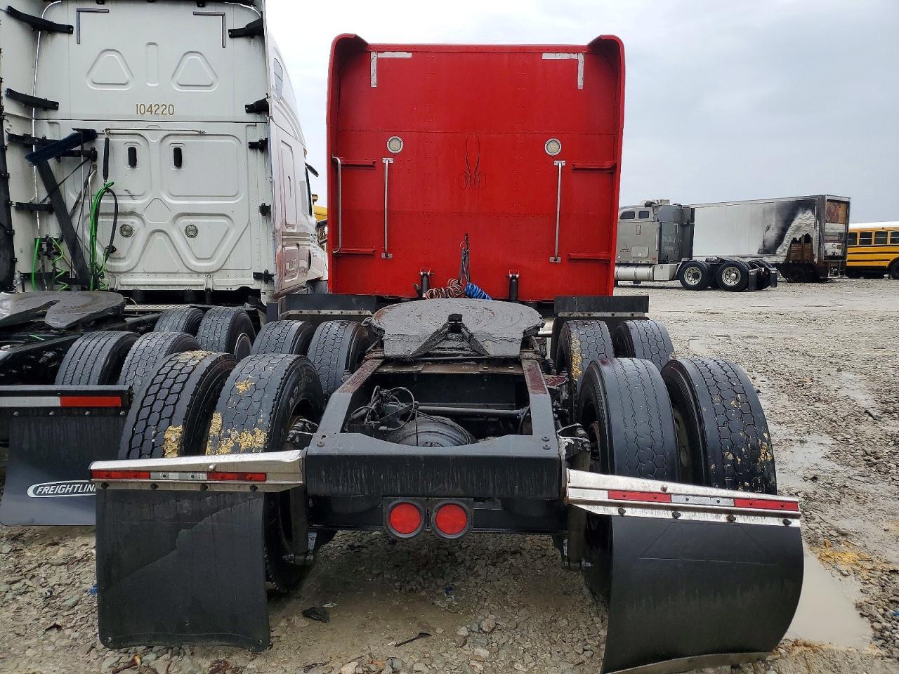 2003 Peterbilt Tractor 2003 Peterbilt 379 Semi Truck