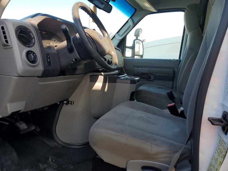 2019 Ford E350 BOX Truck