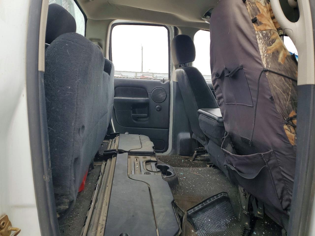 2004 Dodge RAM 2500 ST