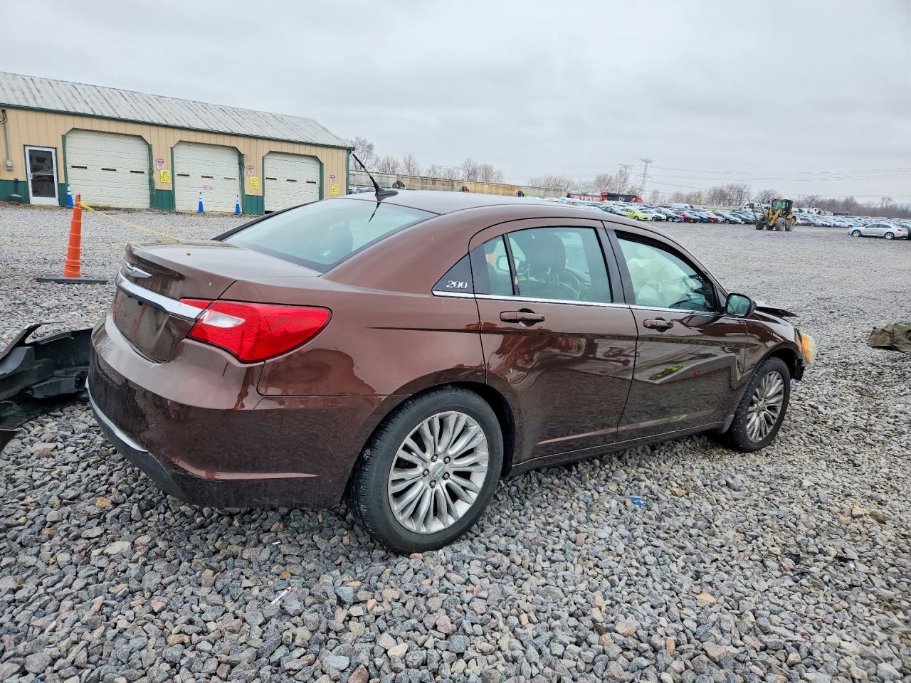2013 Chrysler 200 lx