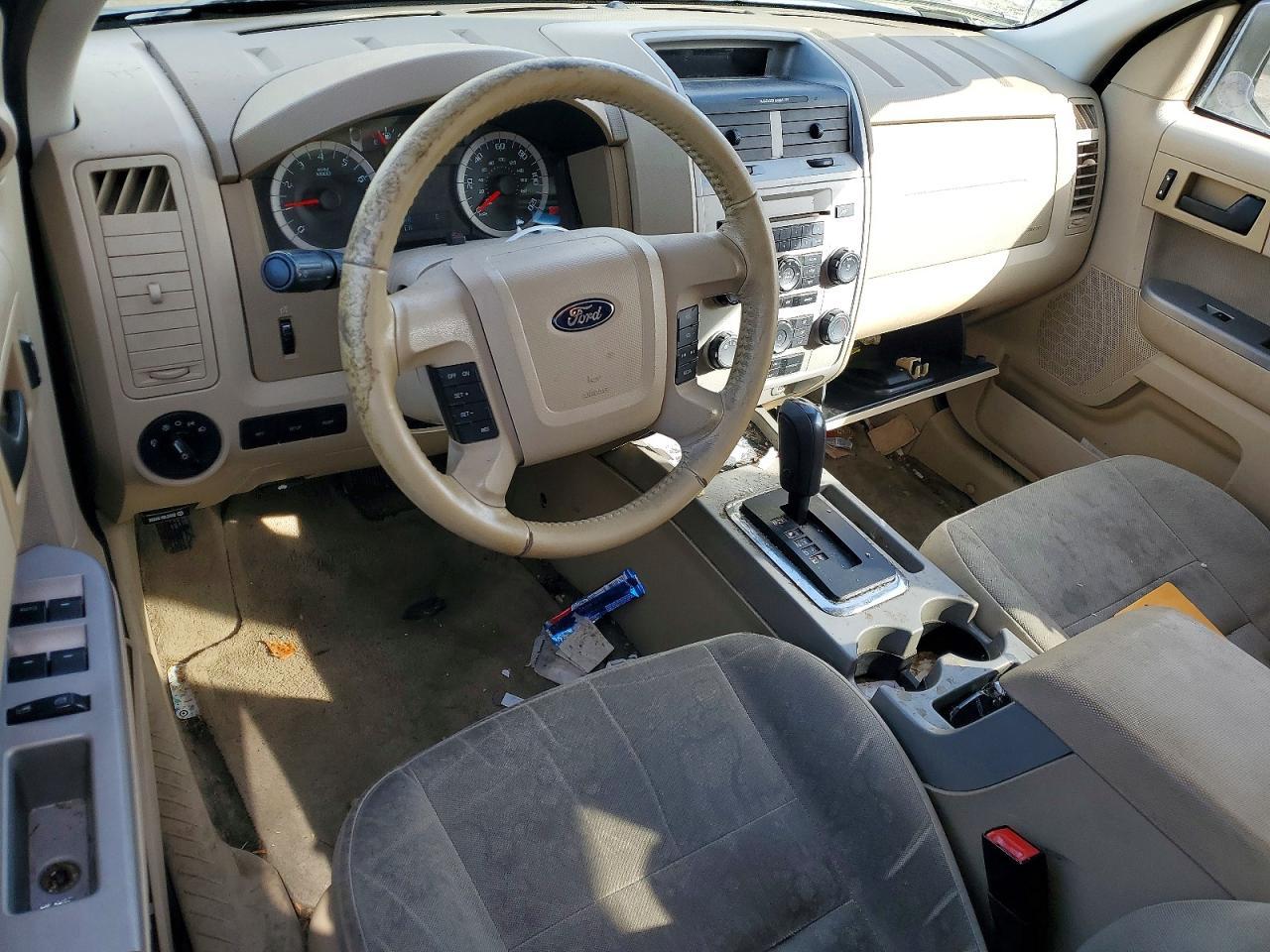 2010 Ford Escape xlt