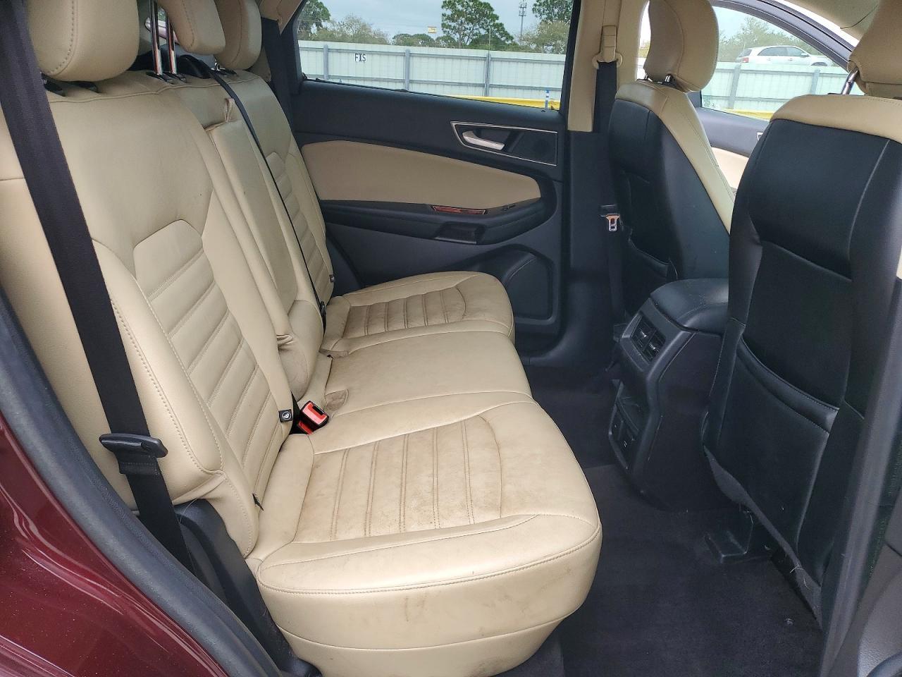 2017 Ford Edge sel