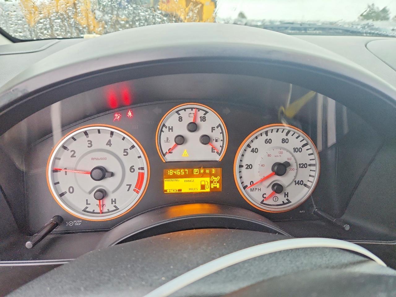 2013 Nissan Titan SV