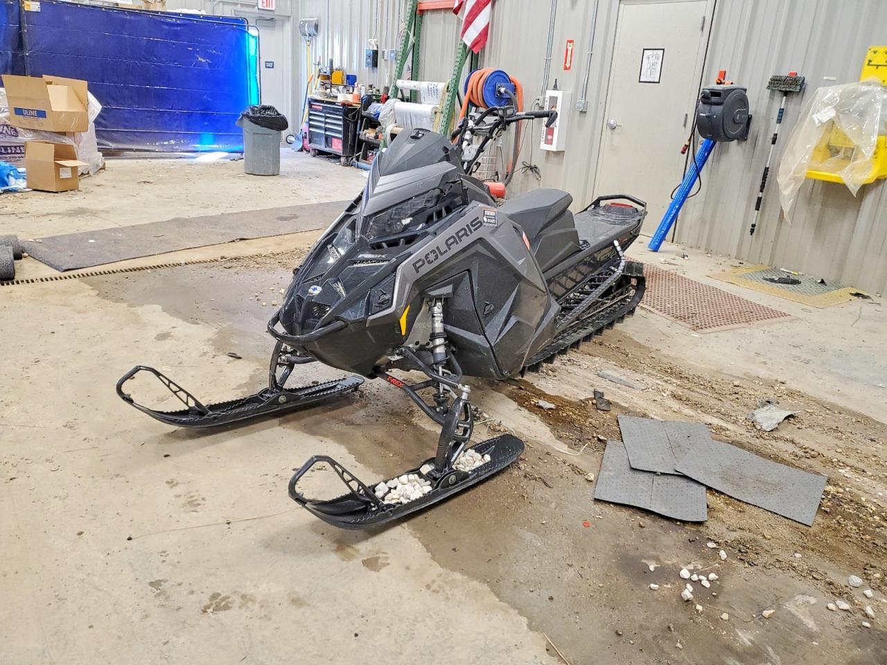 2023 Polaris Snowmobile