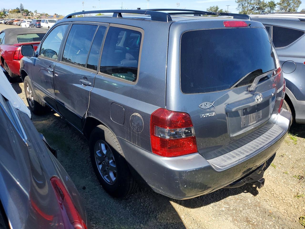 2004 Toyota Highlander Base