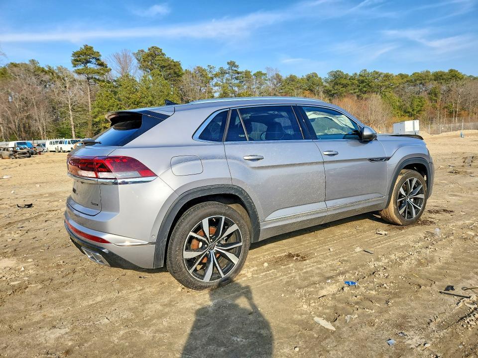 2024 Volkswagen Atlas Cross Sport sel Premium R-line