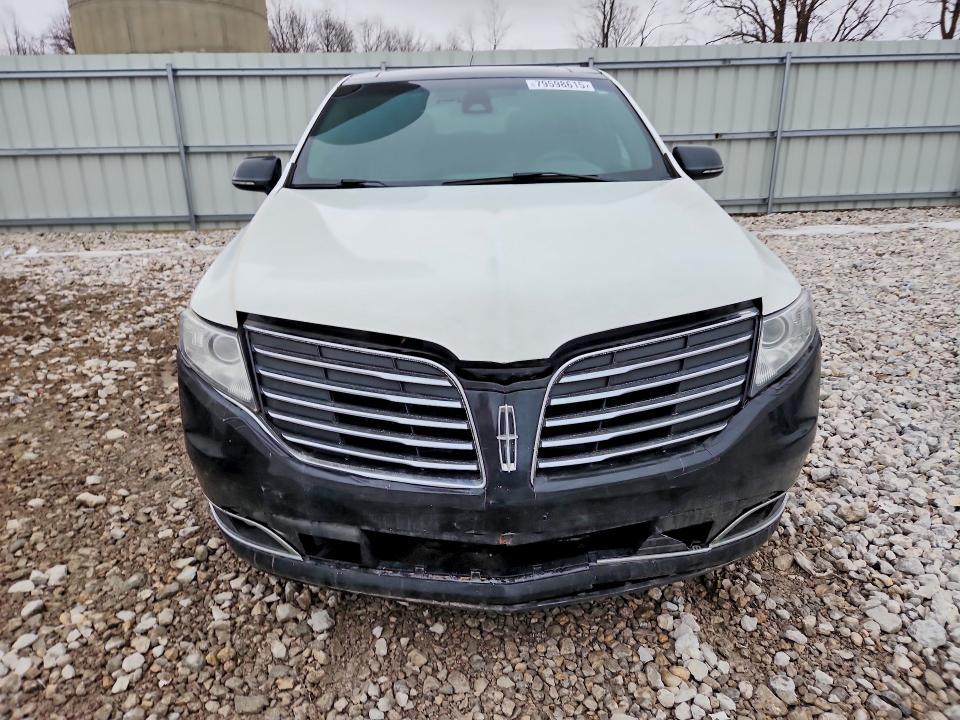 2017 Lincoln Townhouse MKT