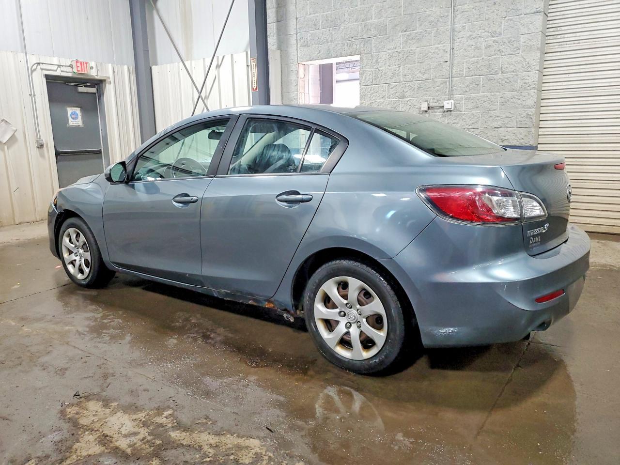 2013 Mazda 3 I