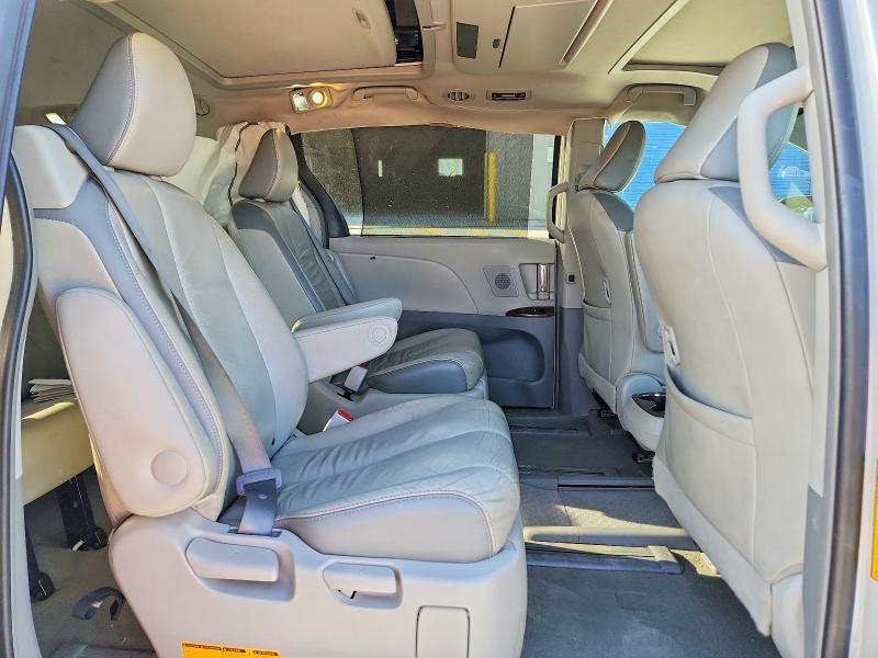 2012 Toyota Sienna Limited 7-passenger