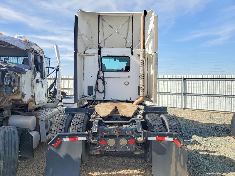 2020 Kenworth T680 Semi Truck