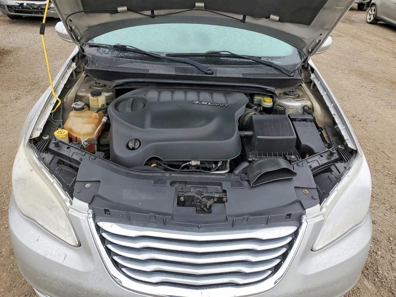 2012 Chrysler 200 Touring