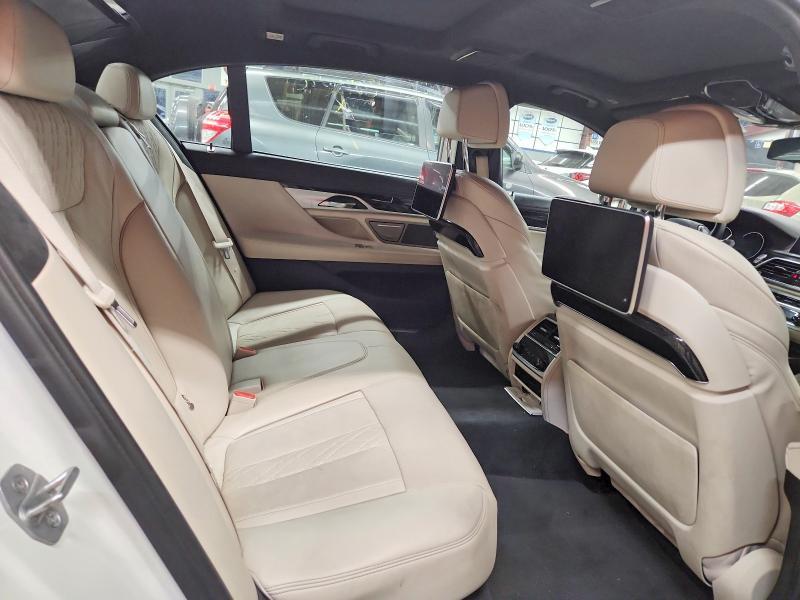 2018 BMW 750 xi