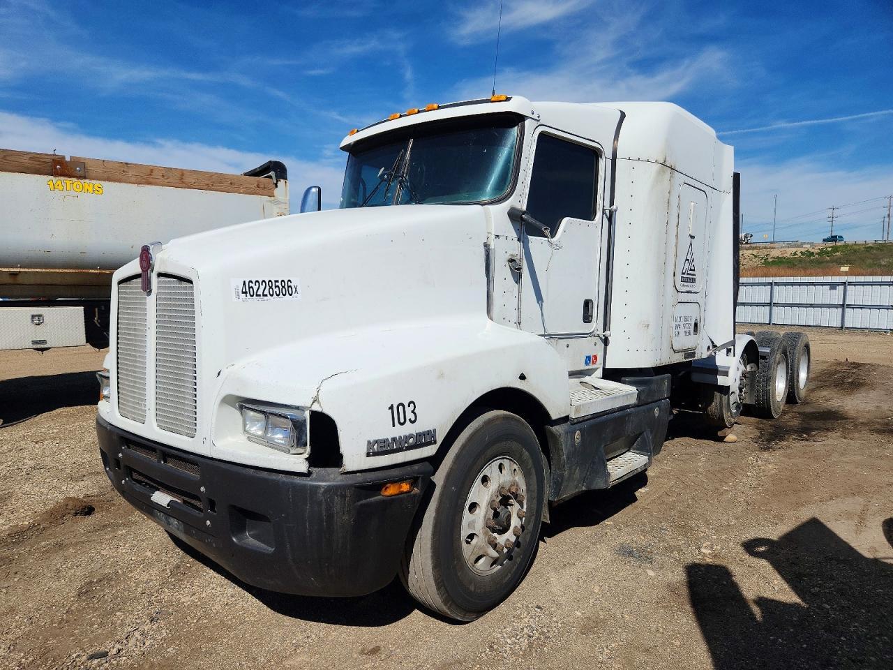 2007 Kenworth T660 Semi Truck