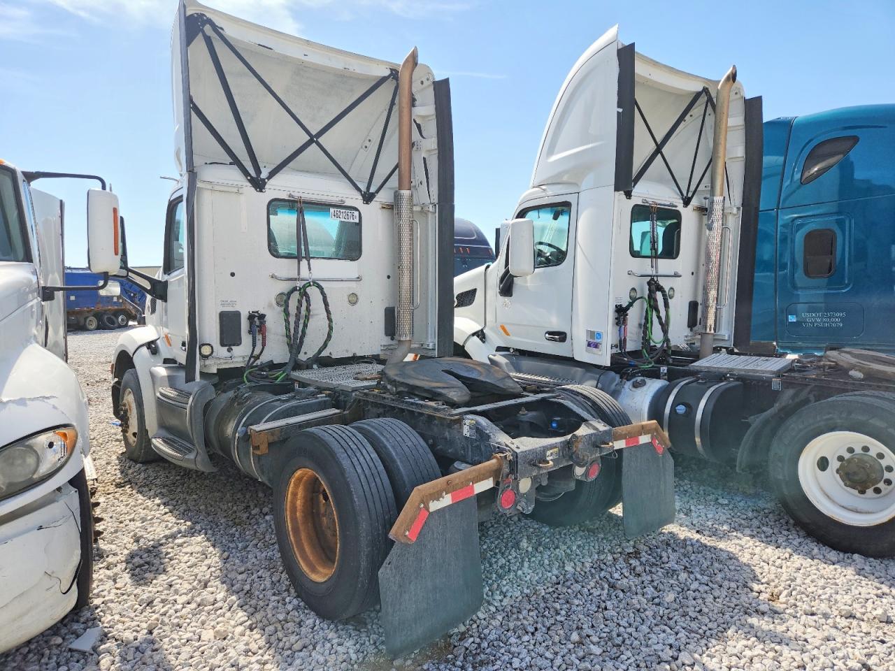2017 Peterbilt 579 Semi Truck