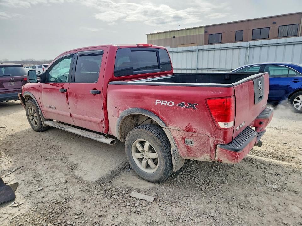 2011 Nissan Titan sv