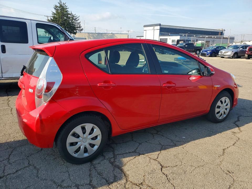 2014 Toyota Prius c two