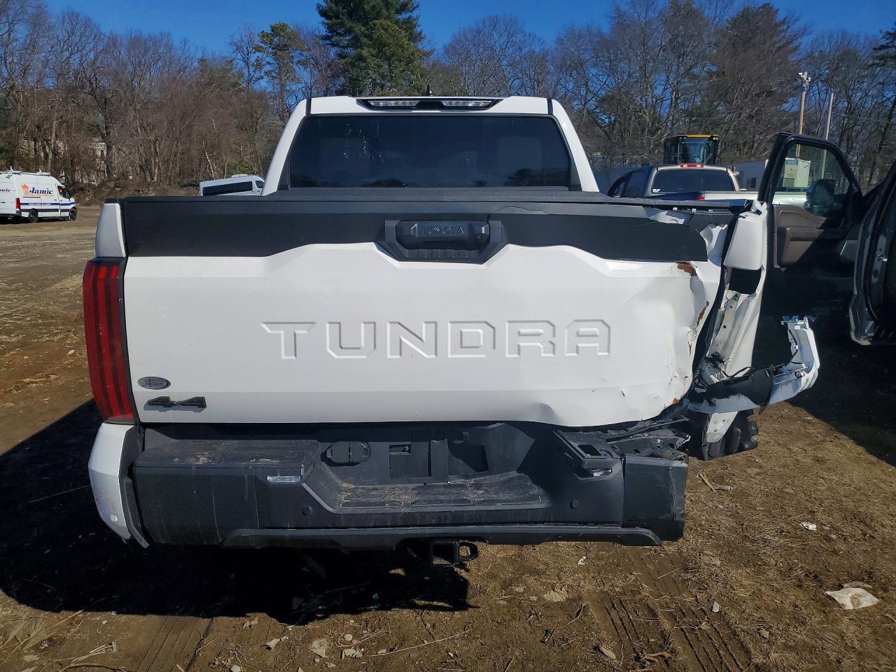 2025 Toyota Tundra SR5