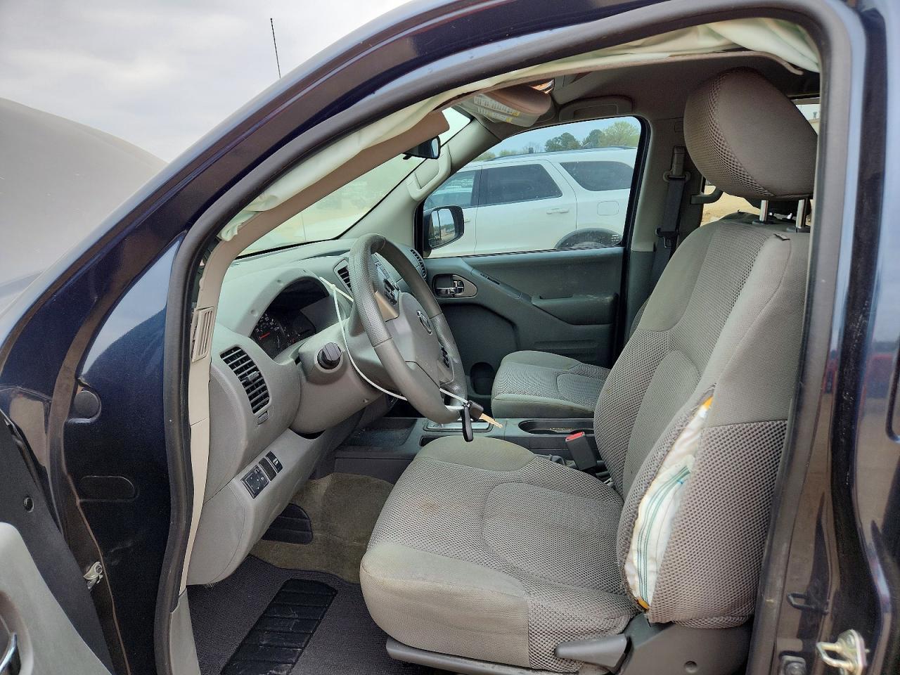 2017 Nissan Frontier SV