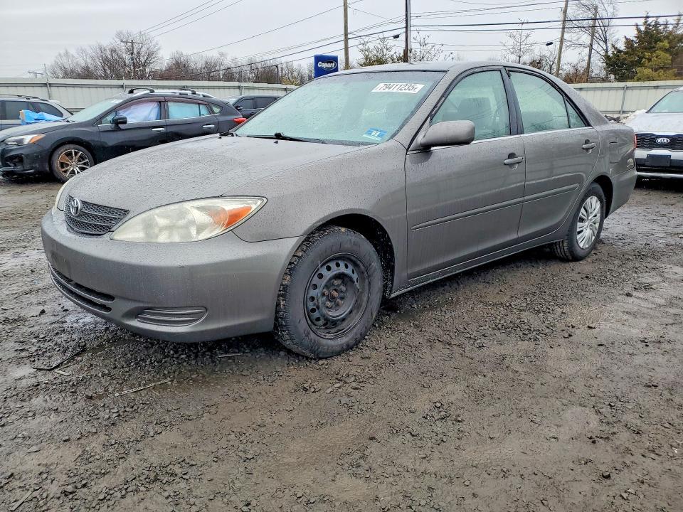 2003 Toyota Camry le