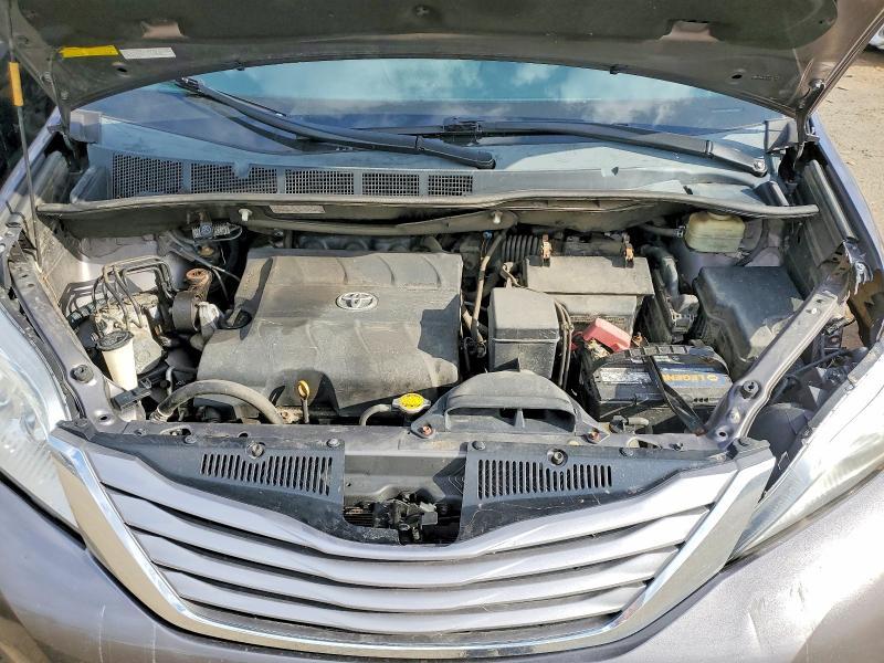 2015 Toyota Sienna xle Premium 7-passenger