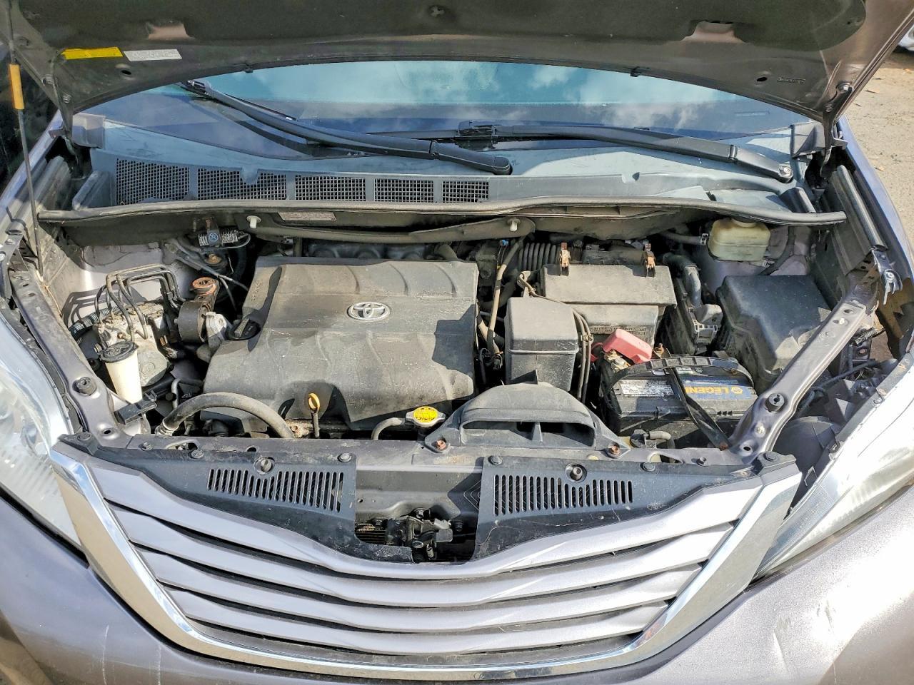 2015 Toyota Sienna xle Premium 7-passenger