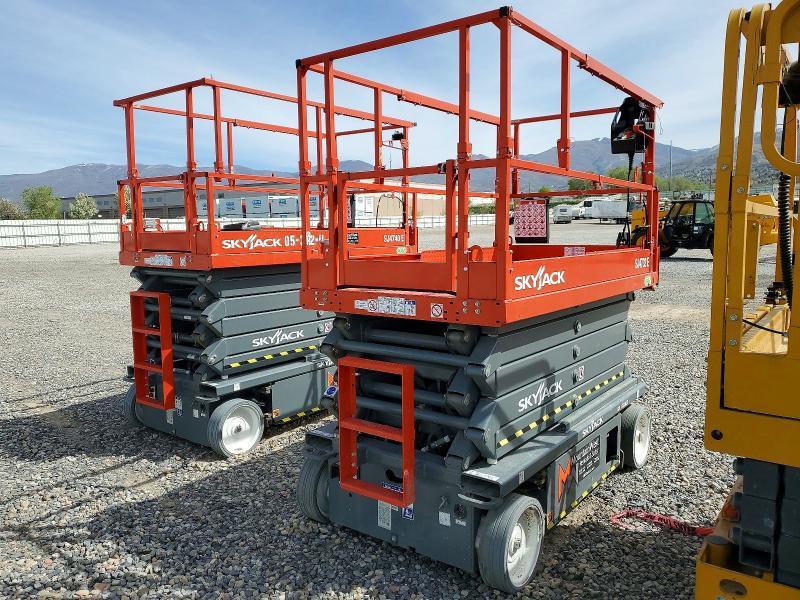 2022 Skyjack Scissor Lift