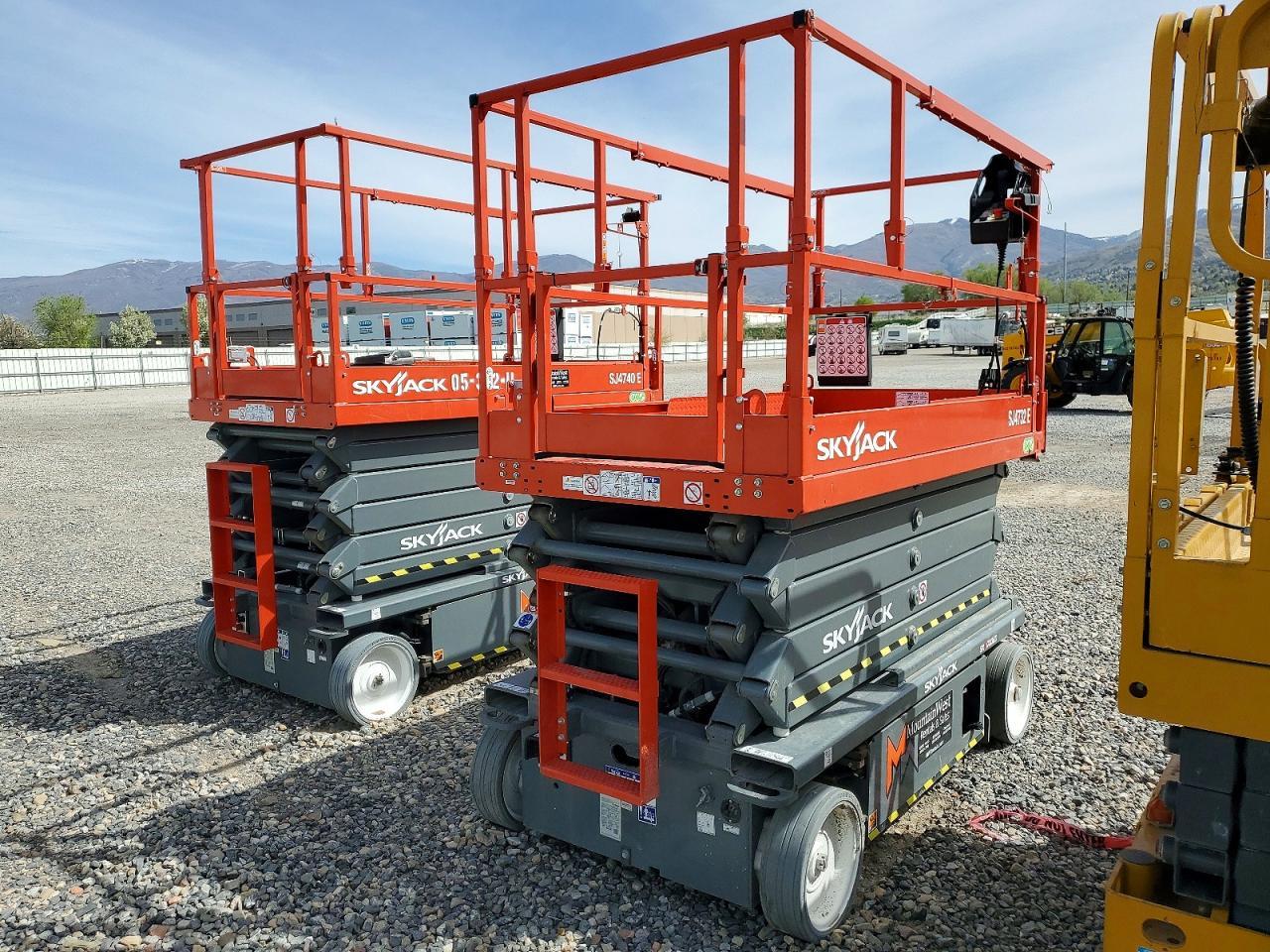 2022 Skyjack Scissor Lift