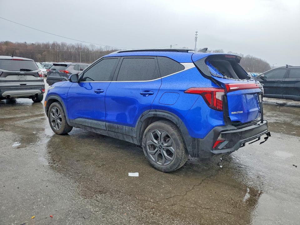 2024 KIA Seltos s
