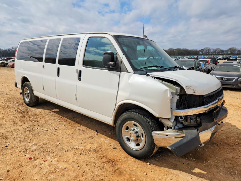 2016 Chevrolet Express G3500 lt