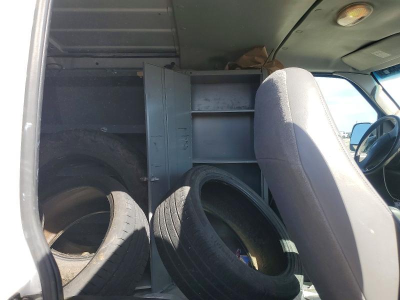 2003 Ford Econoline E250 van