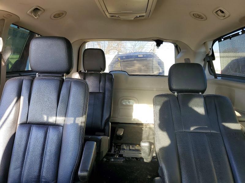 2014 Chrysler Town & Country Touring l