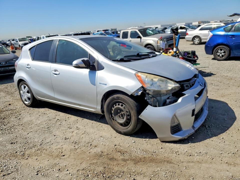 2013 Toyota Prius c Three
