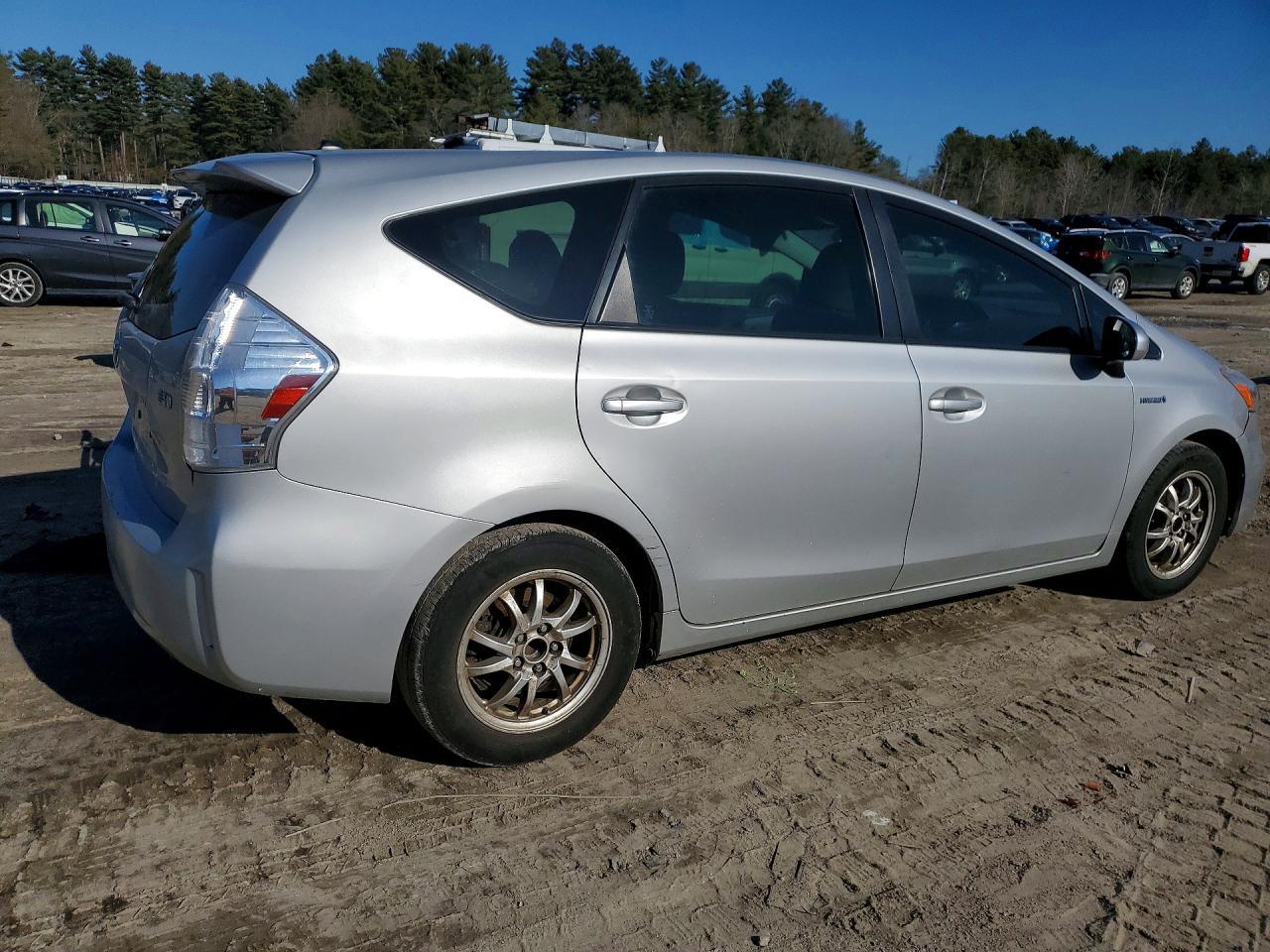 2014 Toyota Prius v two