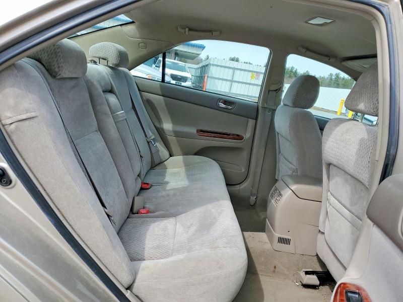 2004 Toyota Camry xle