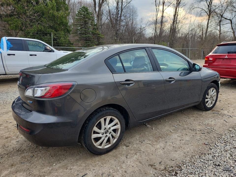 2013 Mazda 3 I