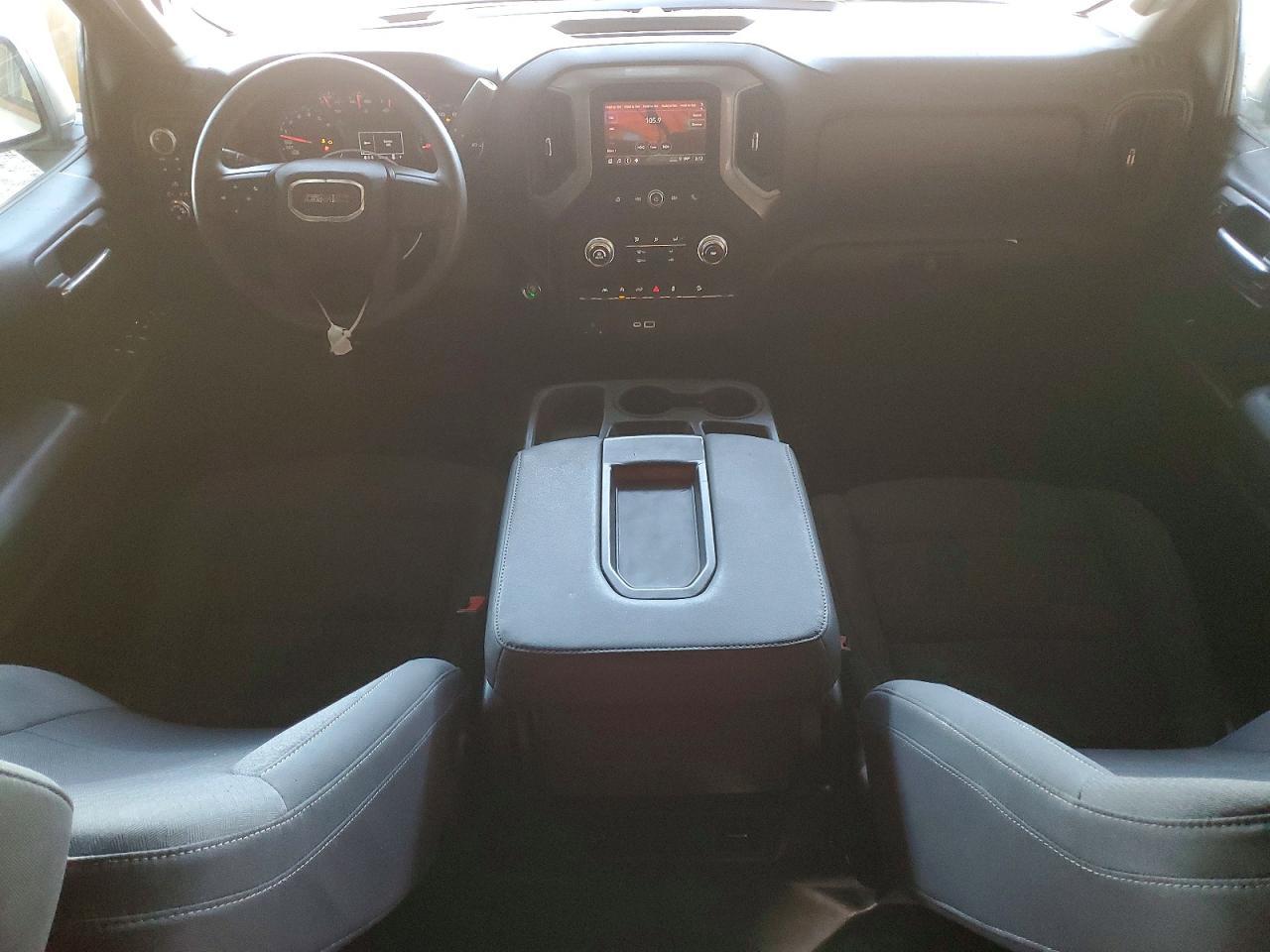 2024 GMC Sierra