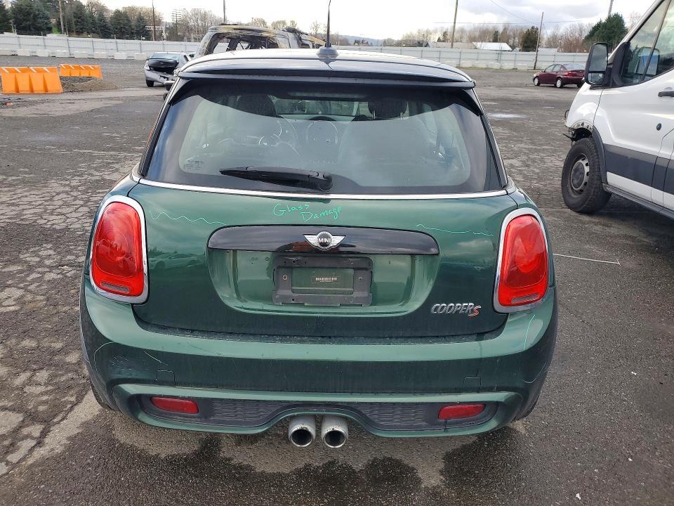 2016 Mini Cooper s