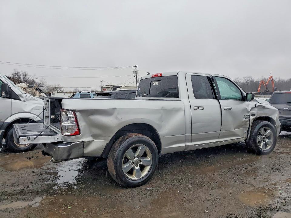 2015 Dodge Ram 1500 slt