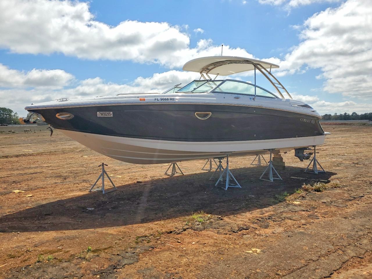 2016 Cobalt Boat-Boat