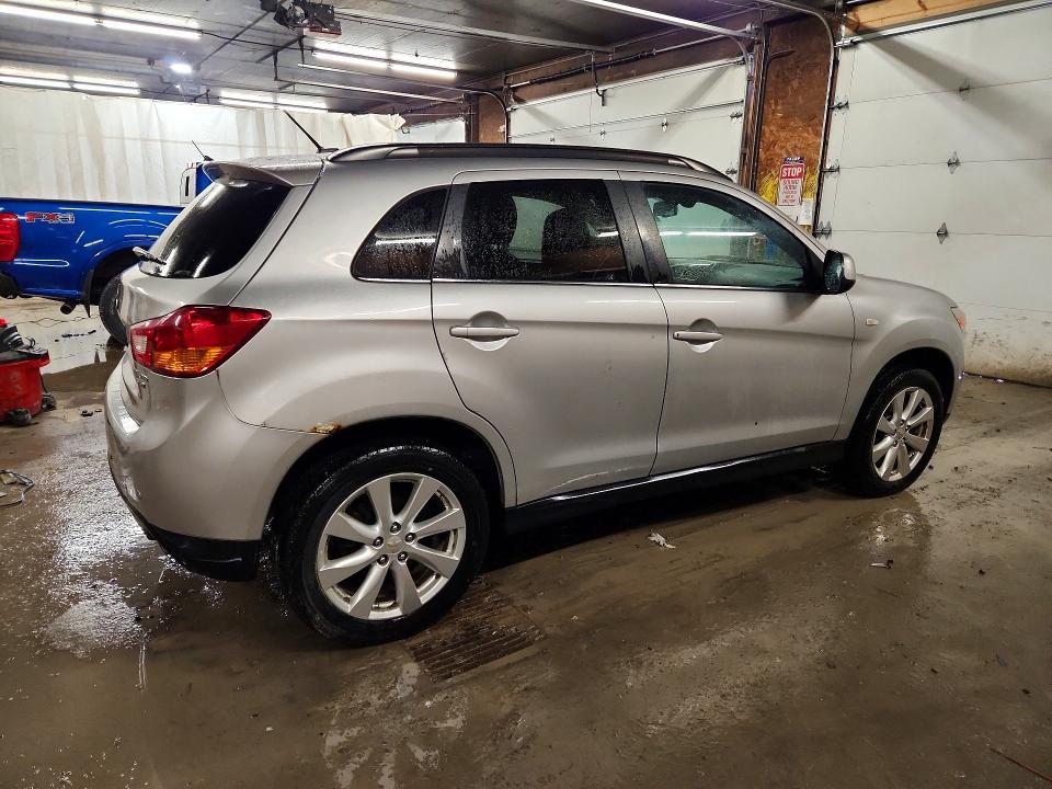 2014 Mitsubishi Outlander Sport se