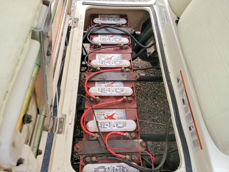 2005 Yama Golf Cart