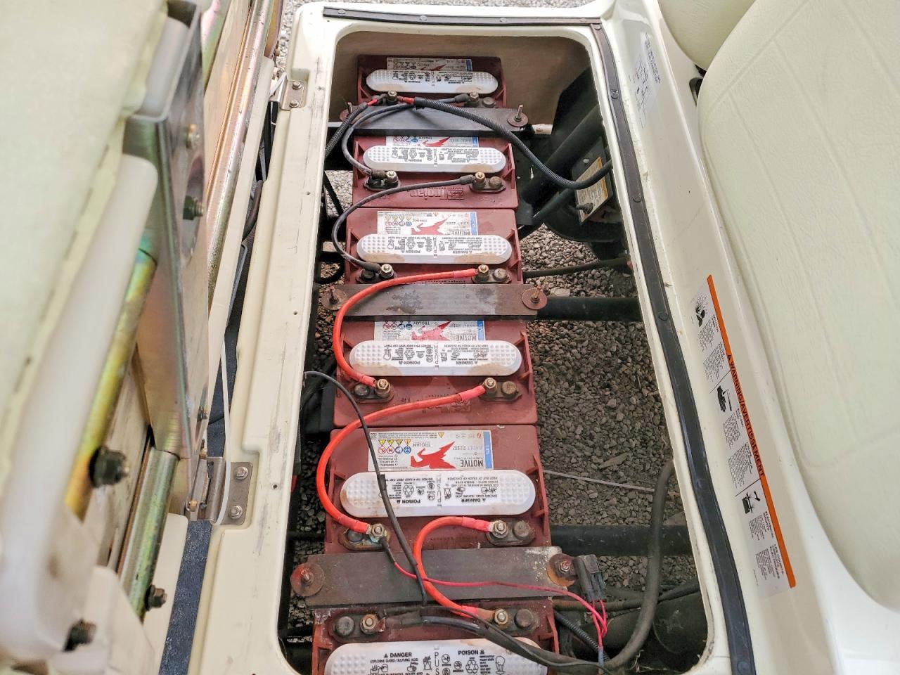 2005 Yama Golf Cart