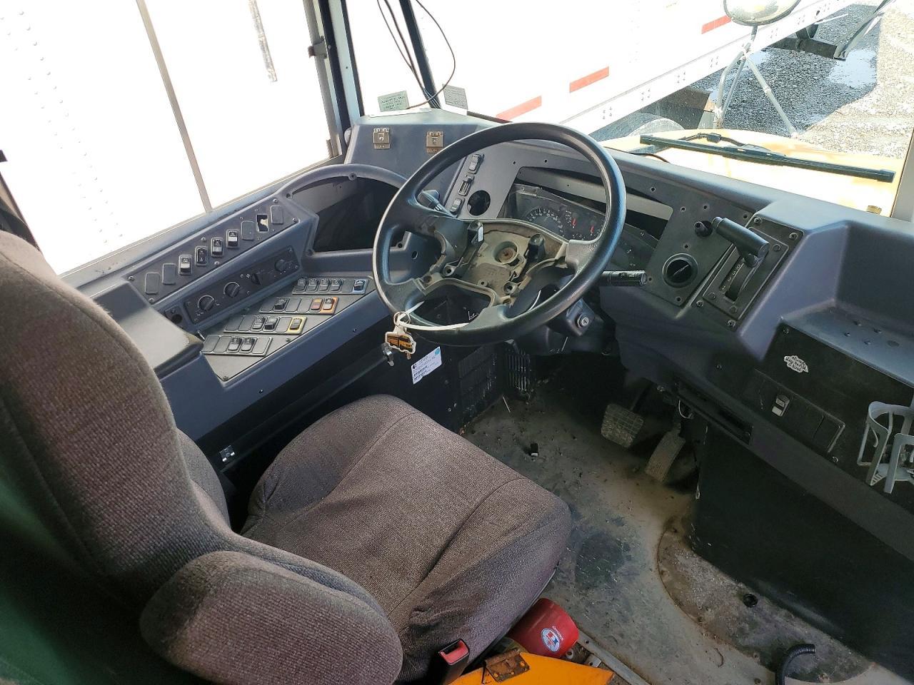 2015 Blubird School Bus / Transit Bus