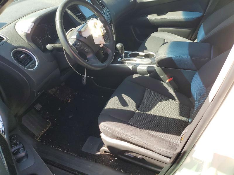 2017 Nissan Pathfinder sv