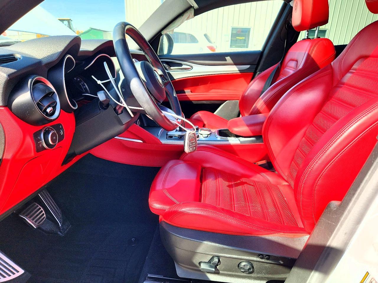 2020 Alfa Romeo Stelvio ti