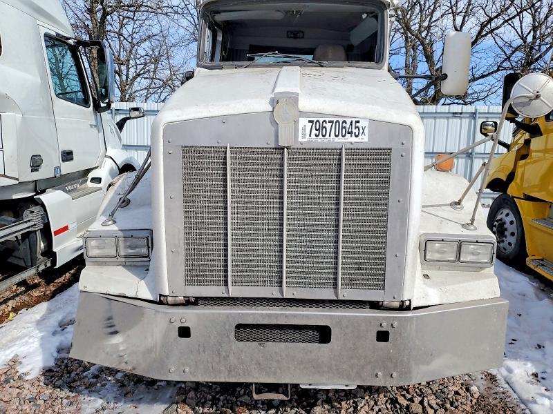 2000 Kenworth Construction T800