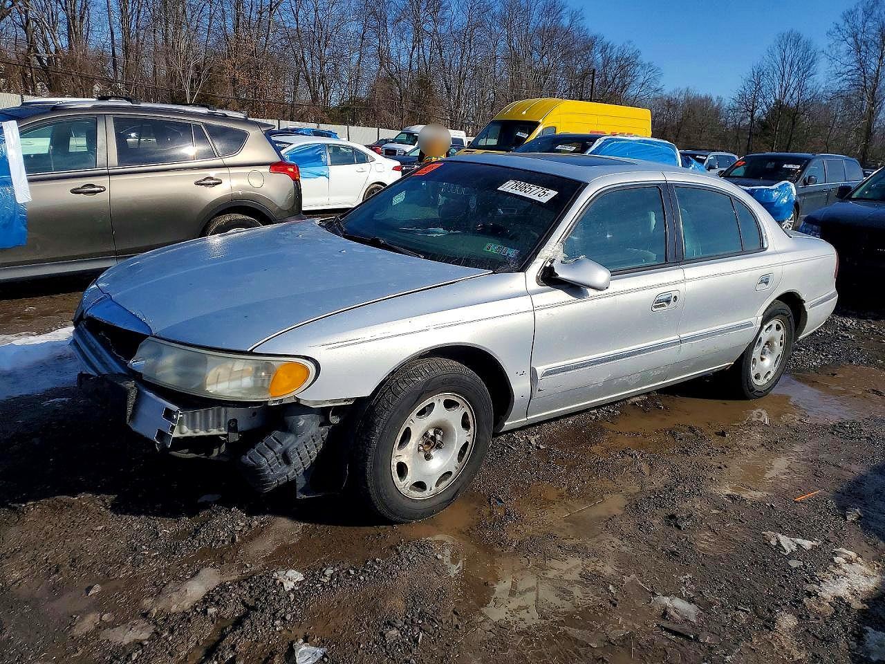 2002 Lincoln Continental
