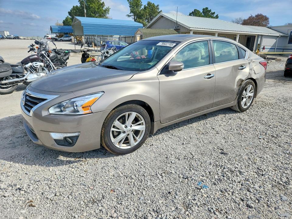 2014 Niss Altima 2.5 sv
