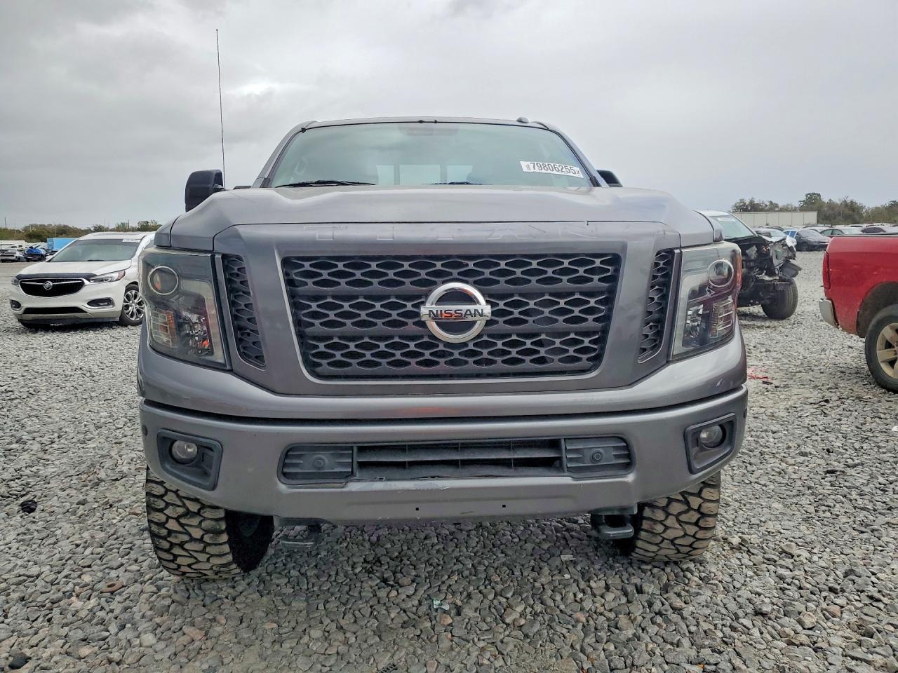 2018 Nissan Titan XD SV